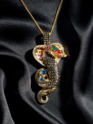ARIDO 18K YELLOW GOLD WITH COLORED GEMS AND DIAMONDS 