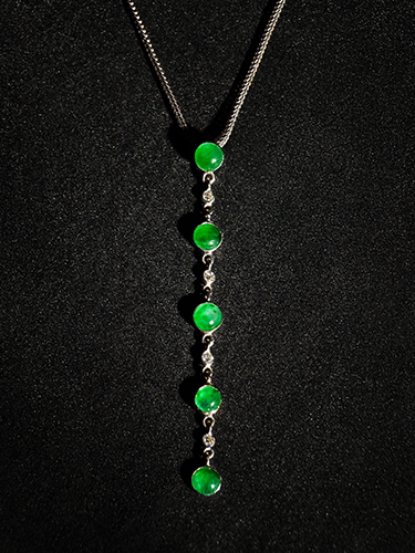 Arido 18k white gold diamond pendant